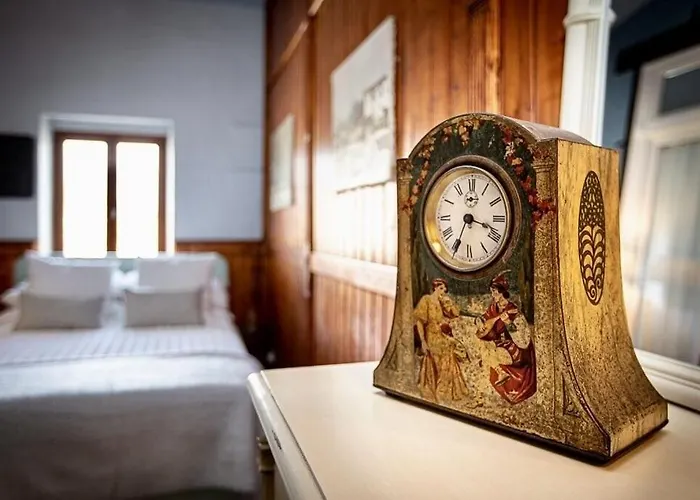 La Chasse Au Bonheur Piscine-wifi Holiday home