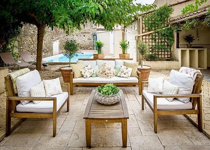 Holiday home La Chasse Au Bonheur Piscine-wifi *